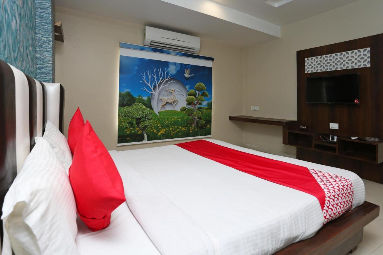 Oyo Flagship 43897 Redstone Hotel Gwalior Bagian luar foto