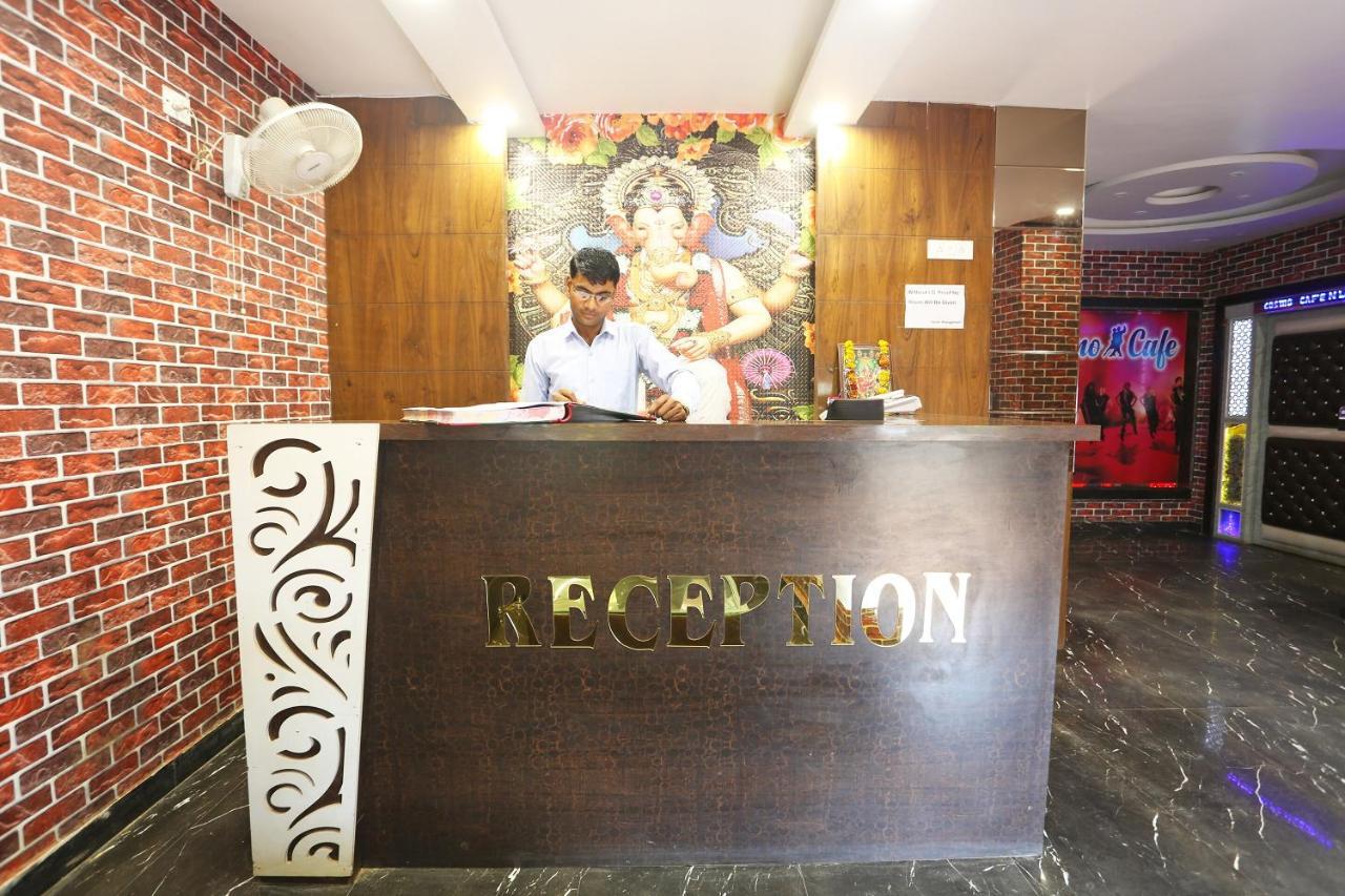 Oyo Flagship 43897 Redstone Hotel Gwalior Bagian luar foto