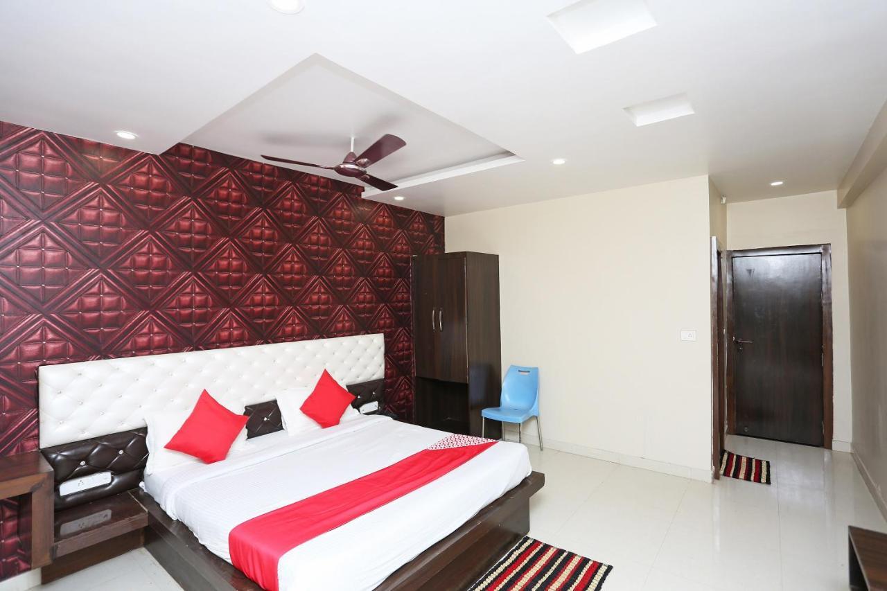 Oyo Flagship 43897 Redstone Hotel Gwalior Bagian luar foto